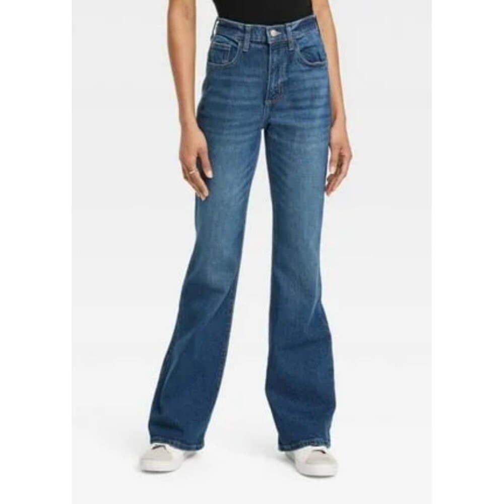 NWT Size 4 Universal Thread Flare Jeans